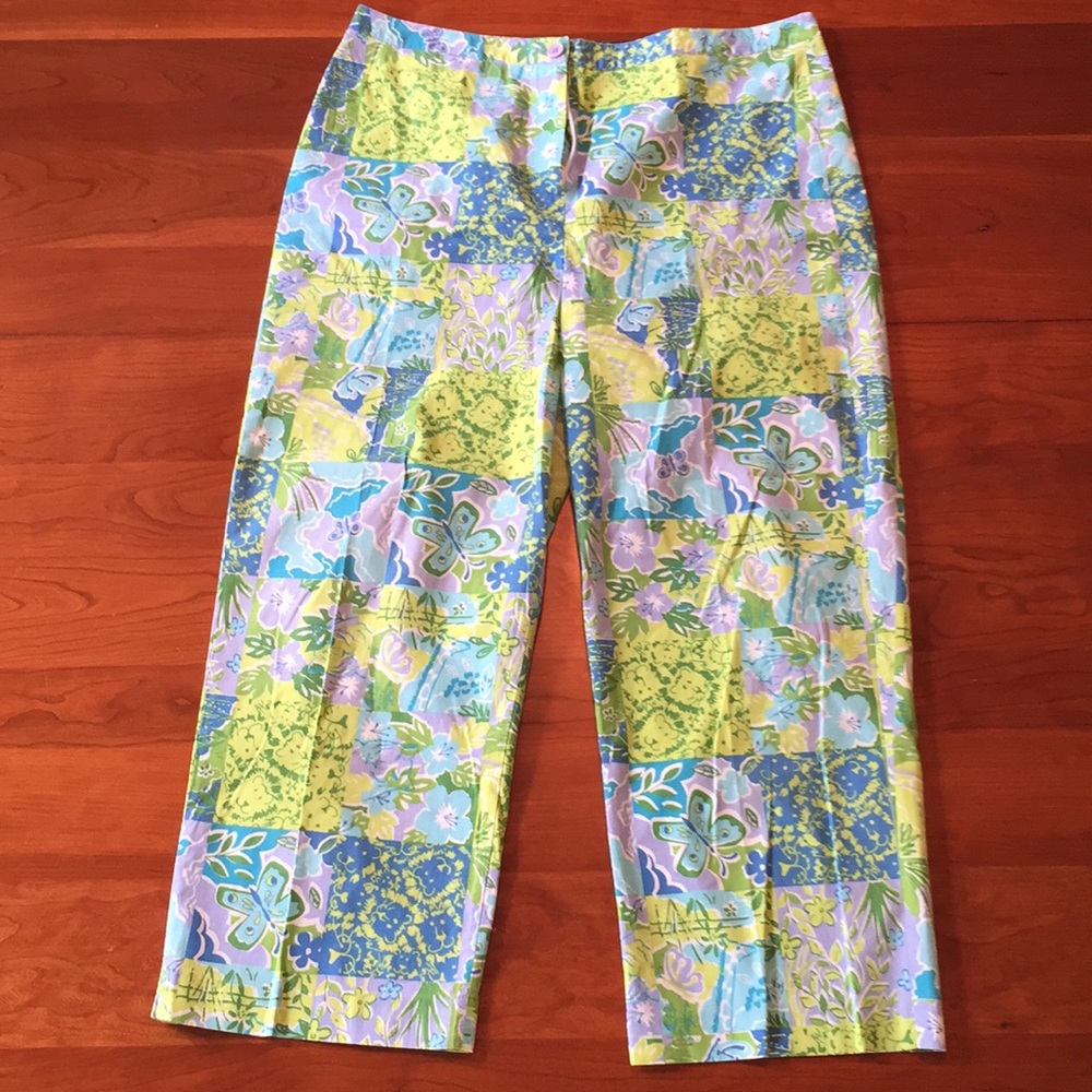 Larry Levine Size 12 Stretch Floral Crop Pants